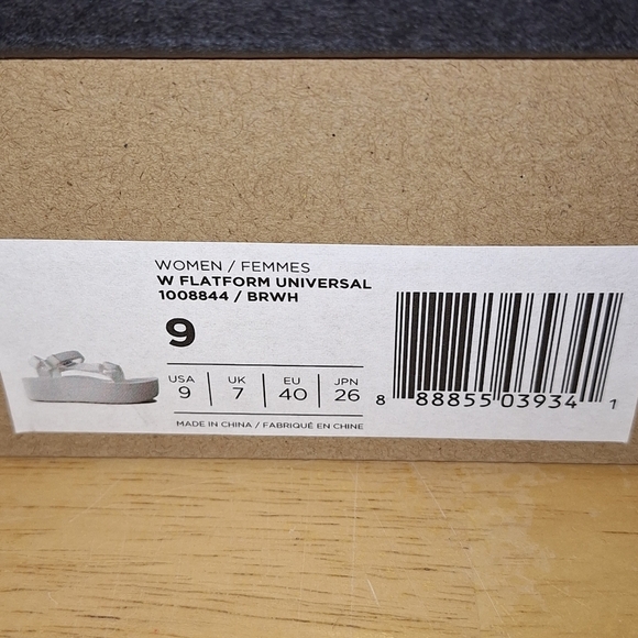 A pair of Teva W. Flatform Universal sandals in solid white in a ladies Size 9. - Picture 3 of 10